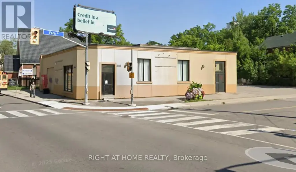 2121 Weston Road, Toronto (Weston)